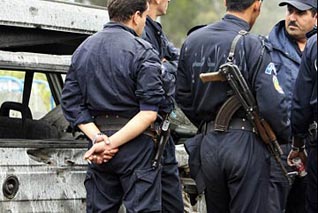 Algerian insurgents kill five police – reports