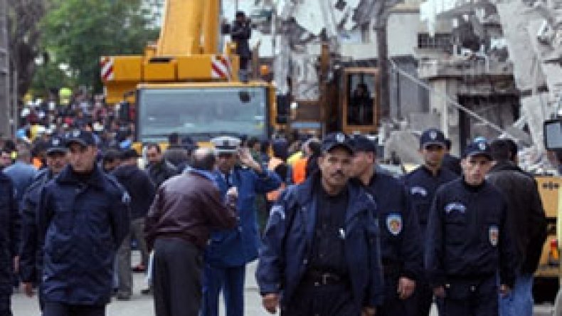 أمن  العاصمة  يوقف  369  شخص  بينهم  16  امرأة  و14  قاصرا  خلال  شهر  واحد