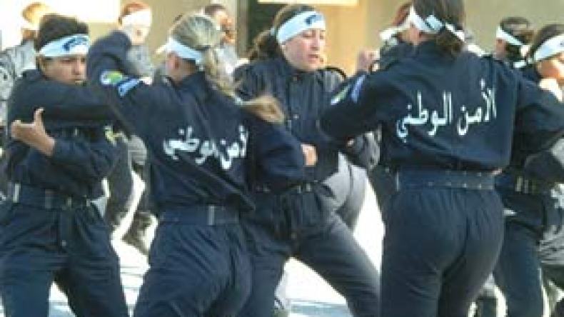 الشروع رسميا في تجنيد الإناث بوحدات التدخل وحفظ النظام العام