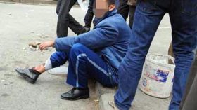 عون أمن يمزق بدلة شرطي بمحطة القطار أغا قبل الإفطار
