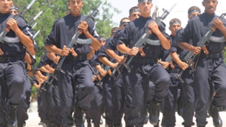 التوظيف العشوائي والتحرشات المهنية وراء انتحار رجال الشرطة