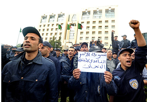 Sellal: ministerial meeting to examine policemen demands