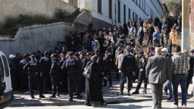 Algeria: Dismissed policemen ask for presidential amnesty