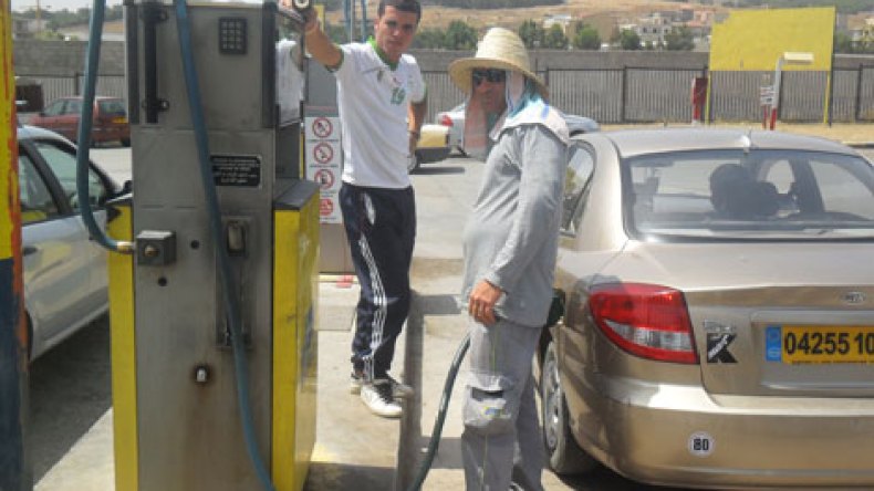 “السيروكو” القادم من مالي يرعب الجزائريين