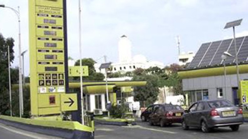 الجزائر ستحقق اكتفاء ذاتيا في مادة المازوت بحلول 2015