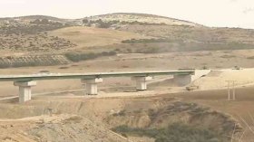 شركة إيطالية تُخفي تشققات بأضخم جسر للسكة الحديدية في إفريقيا