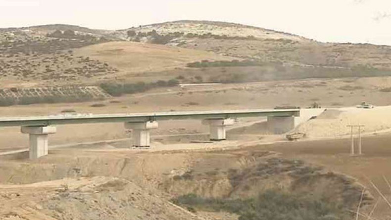 شركة إيطالية تُخفي تشققات بأضخم جسر للسكة الحديدية في إفريقيا