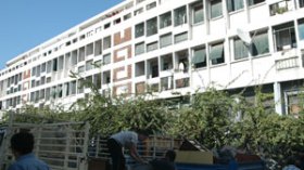 مشادات عنيفة بين الشرطة و7 عائلات بميناء العاصمة