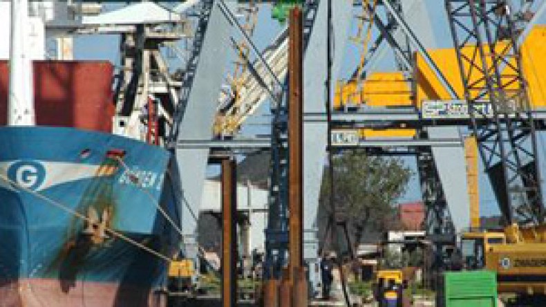 إجهاض تهريب600 حاوية من ميناء عنابة