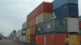 مافيا الاستيراد تشلّ ميناء العاصمة والموانئ الجافة