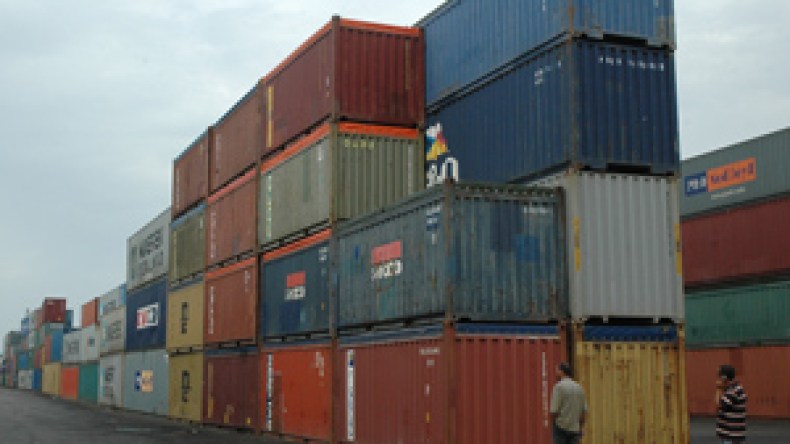 إحباط محاولة تهريب مفرقعات من الحجم الكبير بميناء الجزائر