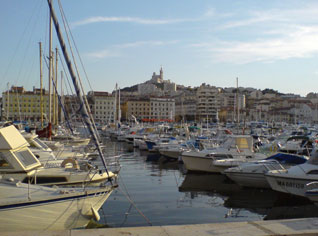 French elected representatives call on Pt Bouteflika to ease latest Finance law provisions