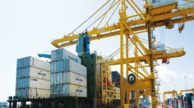 موانئ دبي العالمية ترغب في توسيع استثماراتها في الجزائر