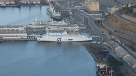 رجل أعمال خليجي يزوّر وثائق إداريّة لإدخال معدّات هامّة عبر ميناء وهران