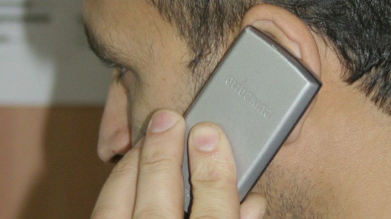 لجنة خبراء لتطهير سوق الهاتف النقال من الشرائح المجهولة