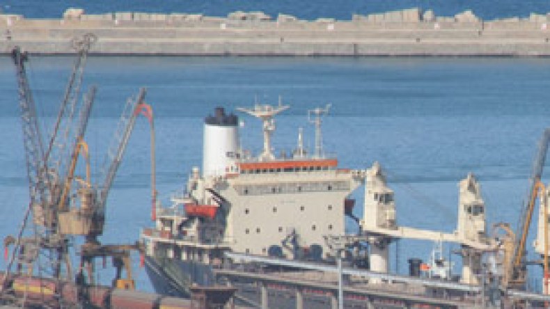 ميناء بجاية يستفيد من محطة بحرية ومشروع للتوسيع