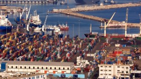 200  قضية  فساد  خلال  عشرية  سيطرة  المافيا  على  عرش  الموانئ