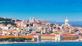 أغيثونا بطائرة خاصة قبل عيد الفطر فكورونا تتربص بنا!