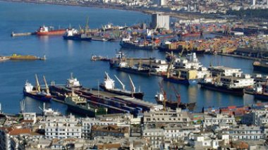 Le port d’Alger va se doter d’un guichet unique pour maîtriser le flux des marchandises