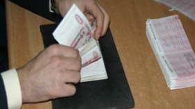 33 متهما بينهم إطارات اختلسوا 13 مليارا من بريد الجزائر