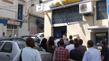 Algérie / Les bureaux de poste à Alger en proie à un vaste mouvement de protestation déclenché par les employés.