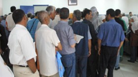 ‮”‬هرمنا‭.. ‬أمام‭ ‬مراكز‭ ‬البريد‭ ‬والمستشفيات‭ ‬والبلديات‮”‬