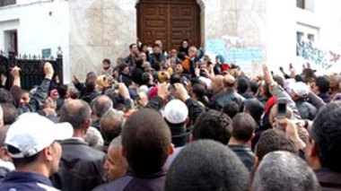 M. Benhamadi pour la prise en charge des revendications des postiers