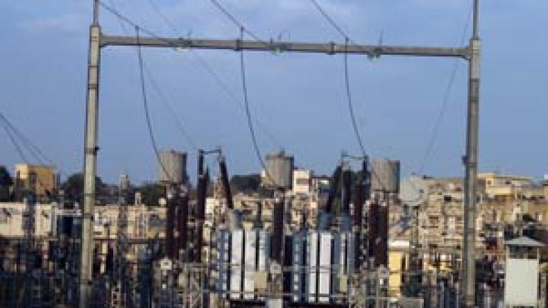 الإفطار في الظلام والنوم مبكرا بسبب سونلغاز بغرب البلاد