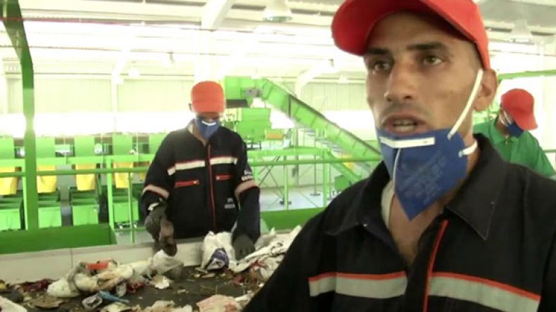 الوزارات ترمي 125 طن من الأوراق سنويا