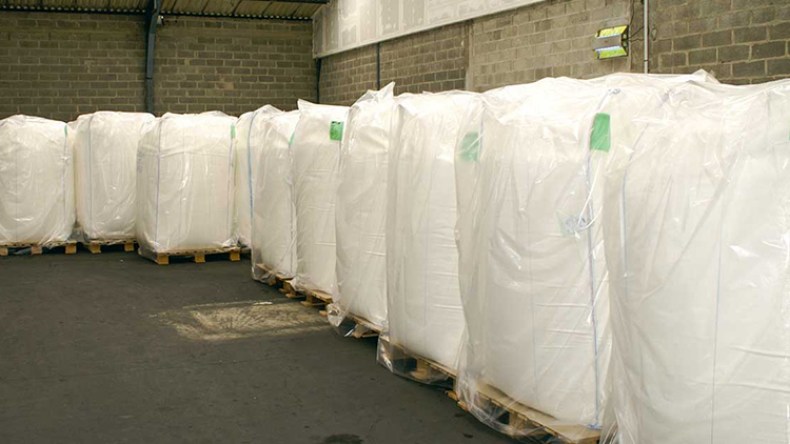 أعوان حراسة ينهبون 22 طنا من مسحوق الحليب!