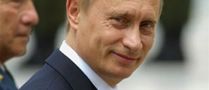 Poutine répond à Obama et dément avoir un pied dans le passé