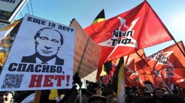 2 000 opposants manifestent à Saint-Pétersbourg contre Poutine