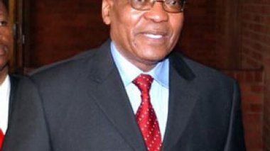 Le président sud-africain en Libye pour négocier avec Kadhafi