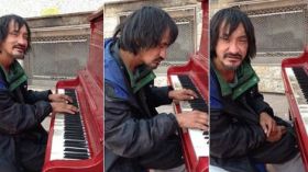 مشرد يتحول إلى نجم!