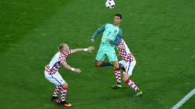 البرتغال تعبر إلى ربع النهائي