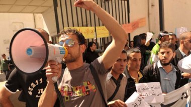 Les travailleurs du pré-emploi répondent à Benmeradi par une protestation nationale