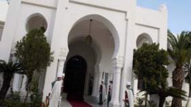 تموين رئاسة الجمهورية وفندقي الأوراسي وسوفيتال بدجاج فاسد