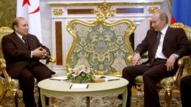 Signature de six accords de coopération entre Alger et Moscou : Medvedev « fait le plein »