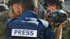 تحميل إسرائيل مسؤولية سلامة الصحفيين والمطالبة بتحقيق دولي في الهجوم الوحشي على المدنيين