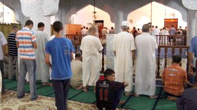 الحاجة الملحة تقتضي صلاة استسقاء ثانية.. وليس صلاة الغائب!