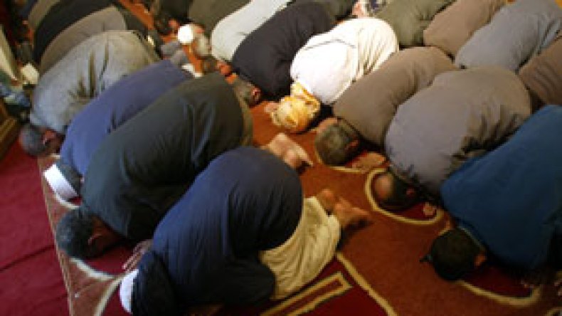 المساجد المكيّفة تهدد بانتشار واسع لوباء انفلونزا الخنازير