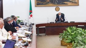 خطة الإنعاش الاقتصادي والاجتماعي في مجلس للوزراء