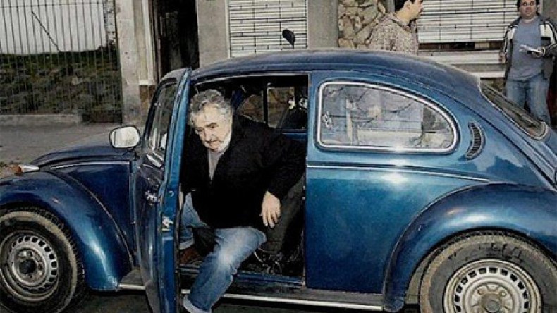 أفقر رئيس في العالم يتبرع بـ 90 بالمائة من راتبه