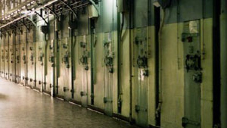 17 سجينا يصلون إلى الجزائر خلال الساعات القادمة