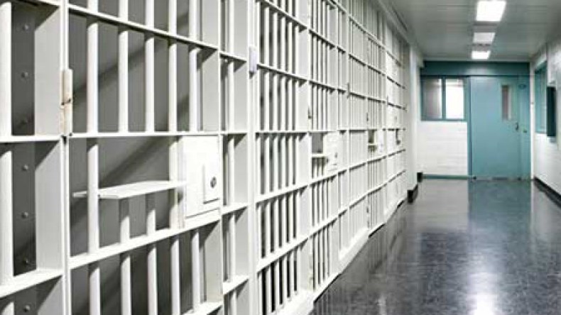 إطارات دولة ومثقفون وراء الزنزانة بسبب تهرّبهم من دفع النفقة لأولادهم