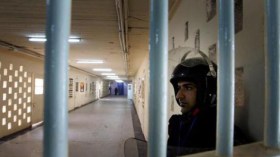 مكالمة هاتفية مع قسنطيني تحيله إلى حفرة تحت الأرض بالعراق