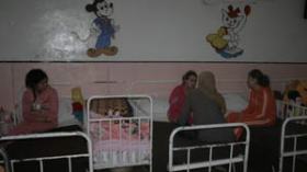 أمهات مجرمات يحصدن الندم وأطفال محبوسون بجرائم لم يرتكبوها