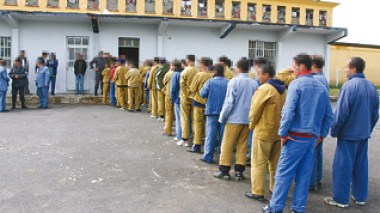 Runaway prisoners put back behind bars