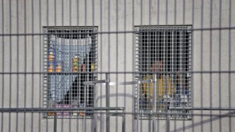 695 جزائري بينهم امرأتان قابعون في سجون إيطاليا