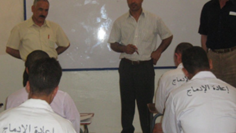 نوابغ وراء القضبان حوّلوا السجن إلى أفضل مكان لتحضير البكالوريا